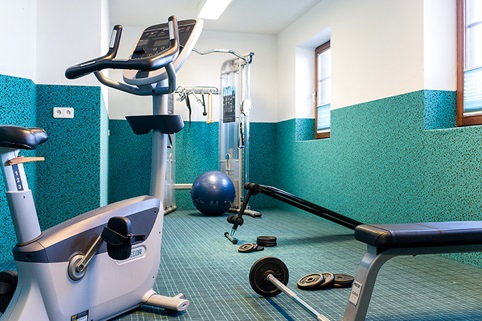 Fitnessraum im Alpenhof auf der Emberger Alm