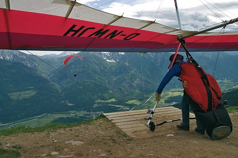 Drachenfliegen auf der Emberger Alm